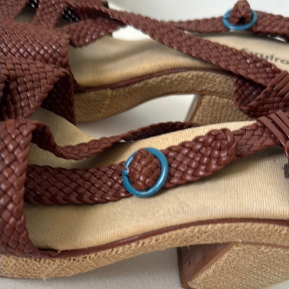 FANYLROBIN 3”HEEL BROWN LEATHER SANDALS (sz 11)